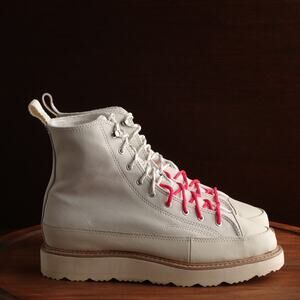 Converse Sneakers Unisex Size M8.5 W10 Ivory Chuck Taylor Crafted Boots‎ Leather